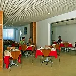 Point Complex 3* קאורה