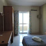 Point Complex 3* קאורה