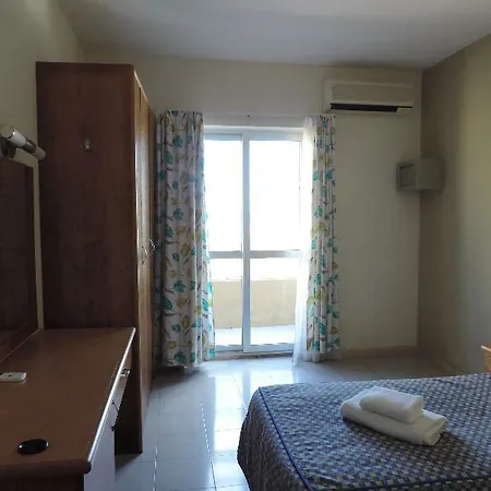 콰라 포인트 홀리데이 컴플렉스 3* 콰아라