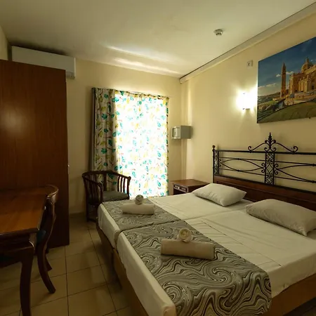 卡拉假日情结酒店 卡瓦拉