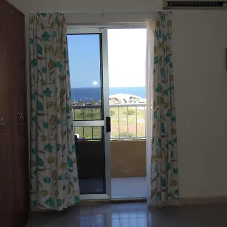 Point Complex 3* קאורה