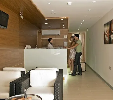 Point Complex 3* קאורה