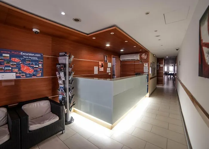 Ξενοδοχείο με διαμερίσματα Point Complex Qawra